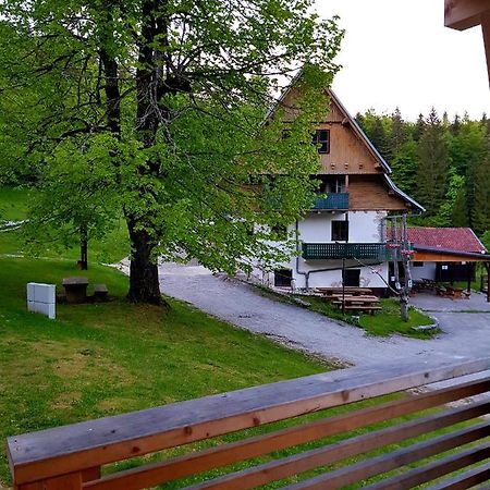 Planinski Dom Na Travni Gori Sodrazica Exteriér fotografie