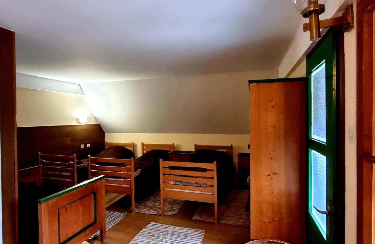Planinski Dom Na Travni Gori Sodrazica Exteriér fotografie