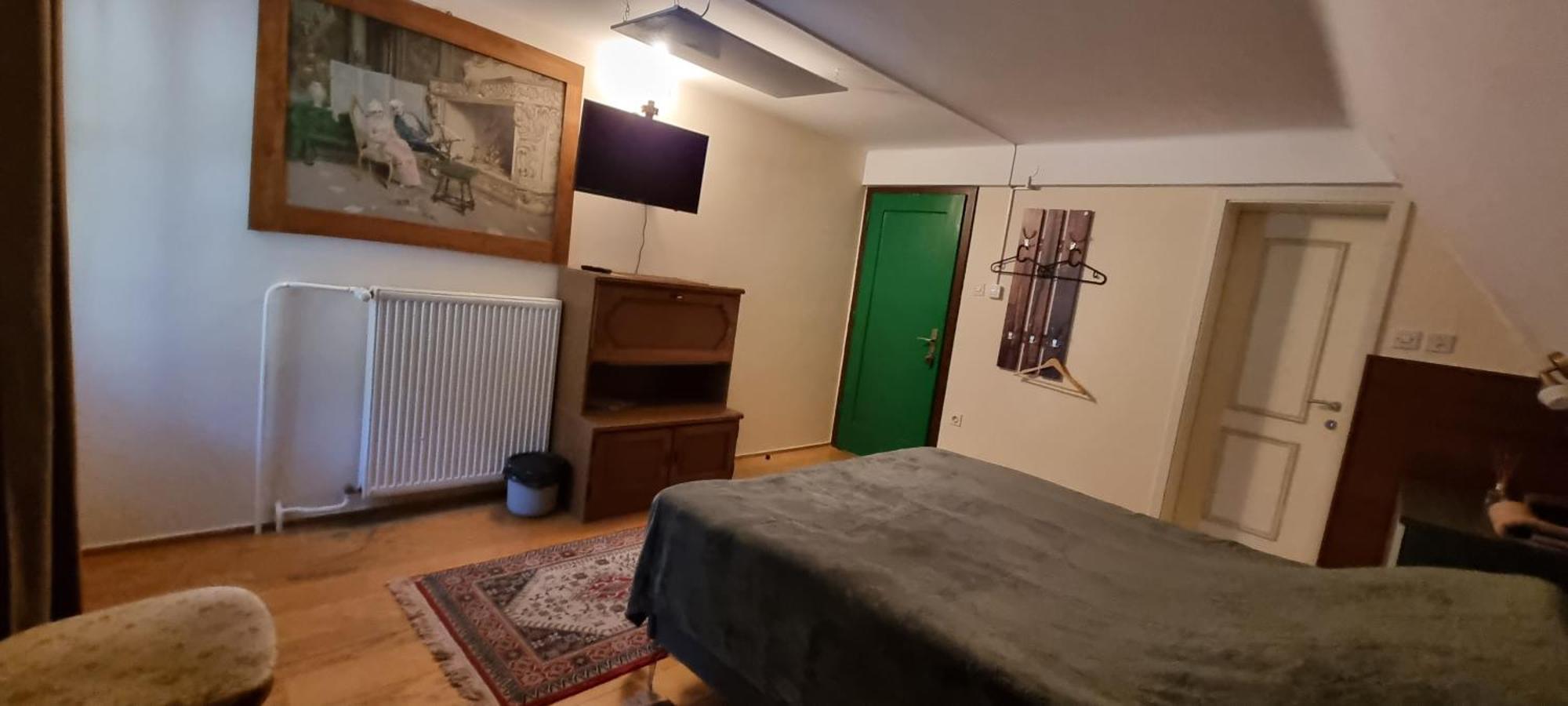 Planinski Dom Na Travni Gori Sodrazica Exteriér fotografie