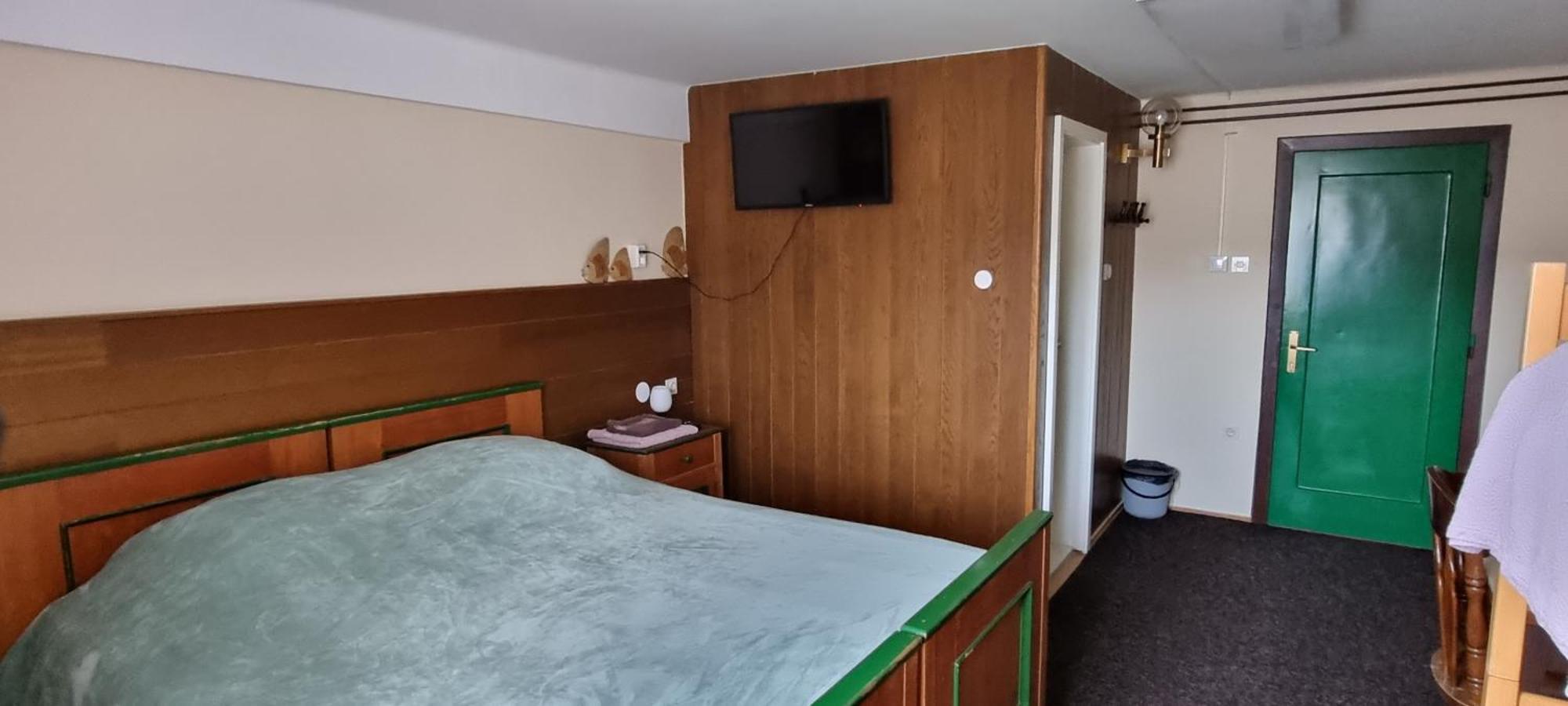 Planinski Dom Na Travni Gori Sodrazica Exteriér fotografie