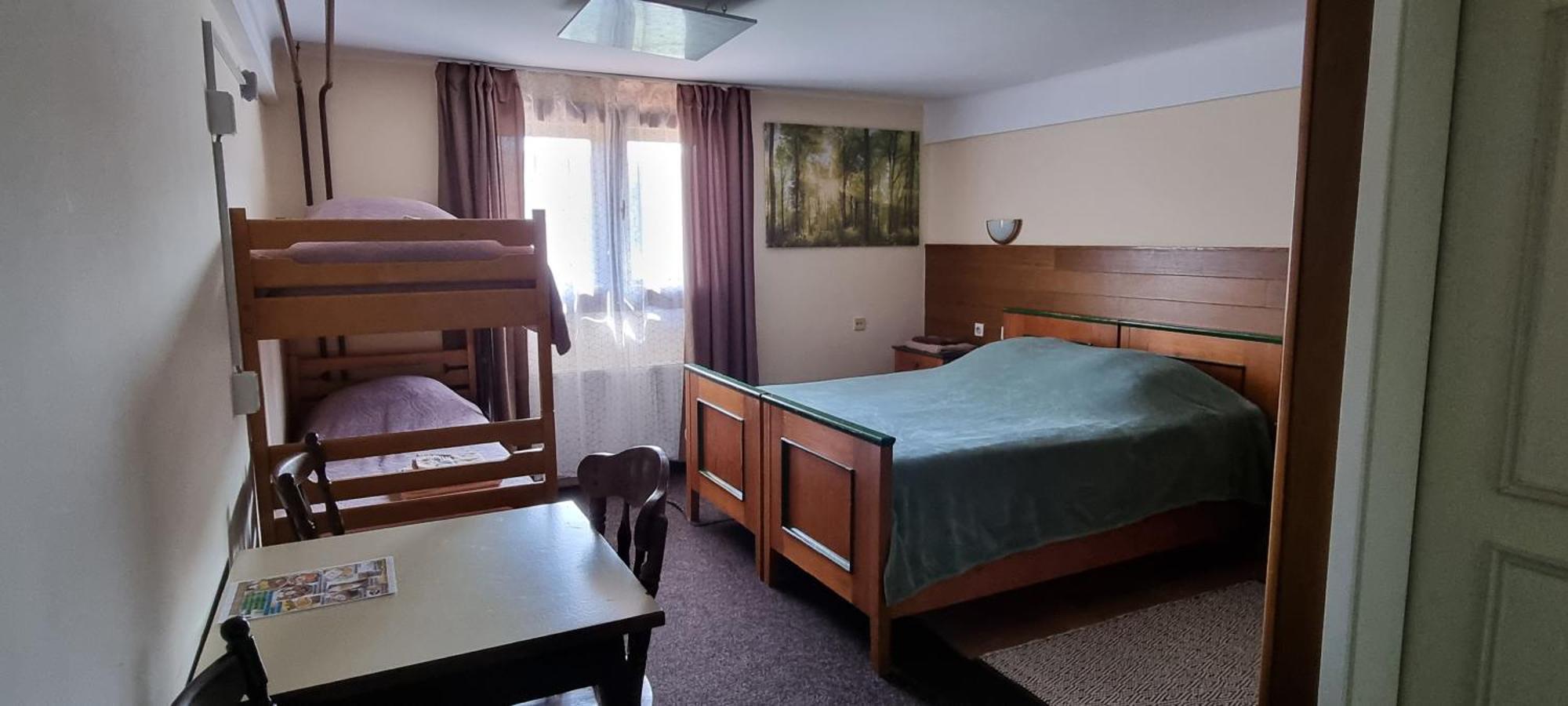 Planinski Dom Na Travni Gori Sodrazica Exteriér fotografie