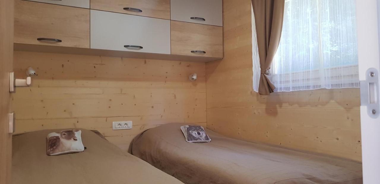Planinski Dom Na Travni Gori Sodrazica Exteriér fotografie